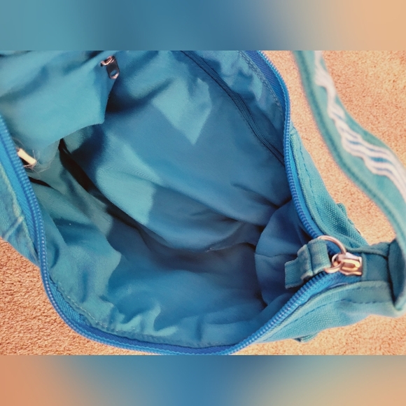 Small Blue Purse - Picture 5 of 7